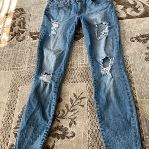 Rue 21 Destroyed Jegging